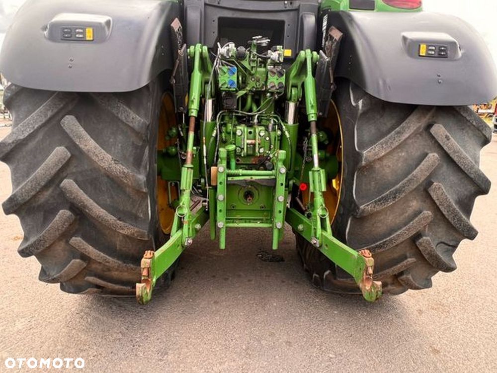 John Deere 6210 R - 4