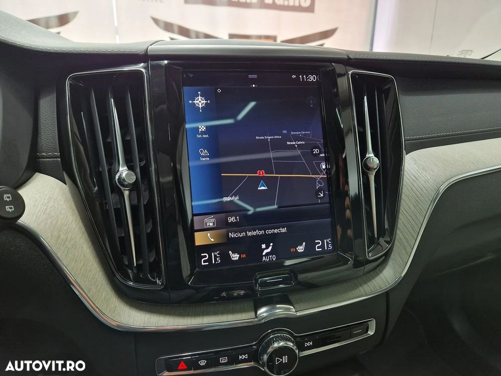 Volvo XC 60 B4 MHEV AWD Inscription - 19