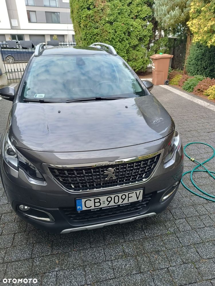 Peugeot 2008 1.2 Pure Tech Allure S&S - 5