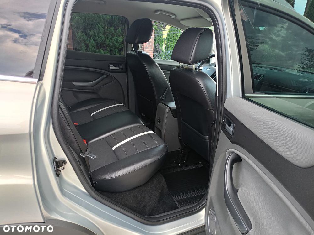 Ford Kuga - 14