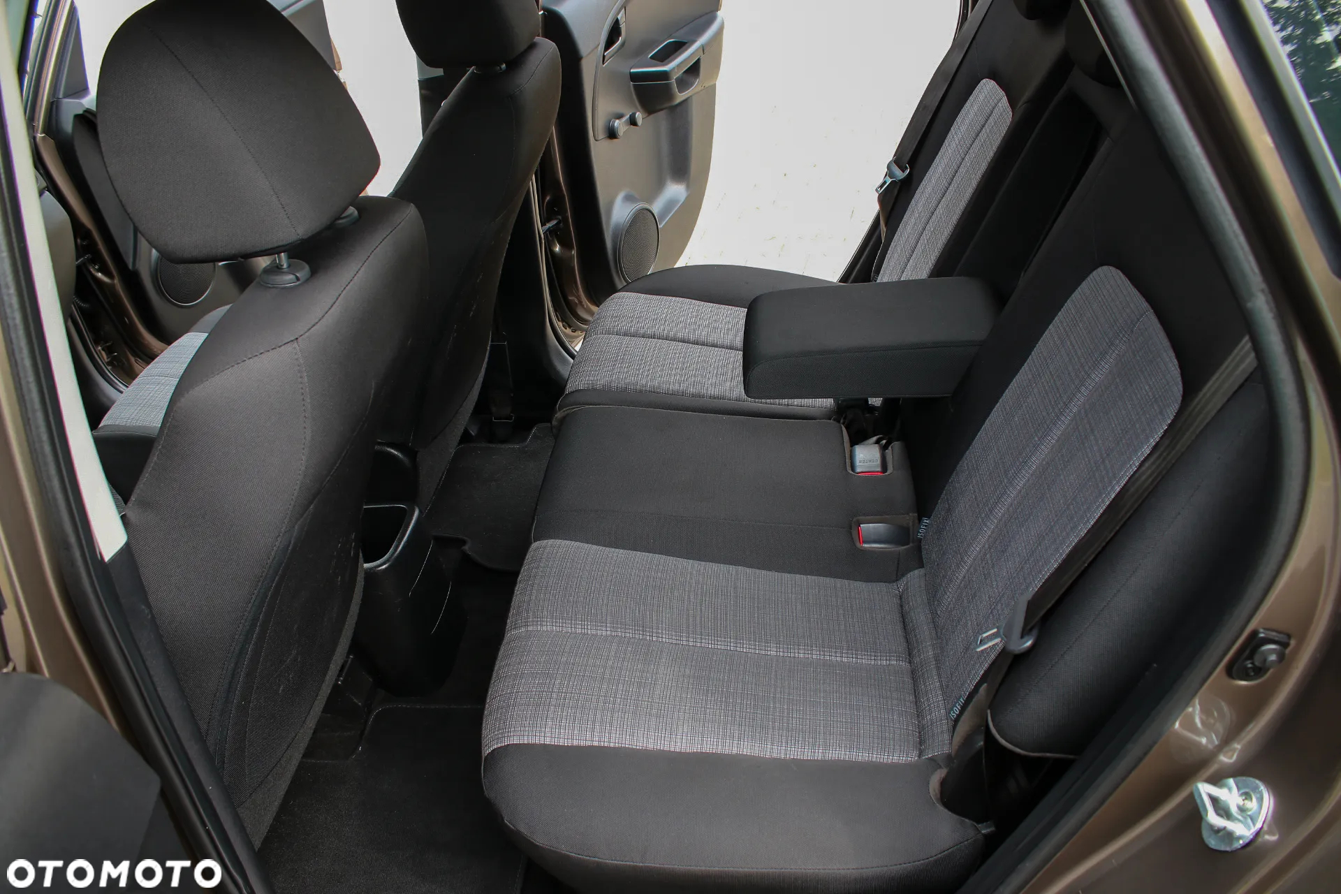 Kia Venga 1.4 Business Line - 29