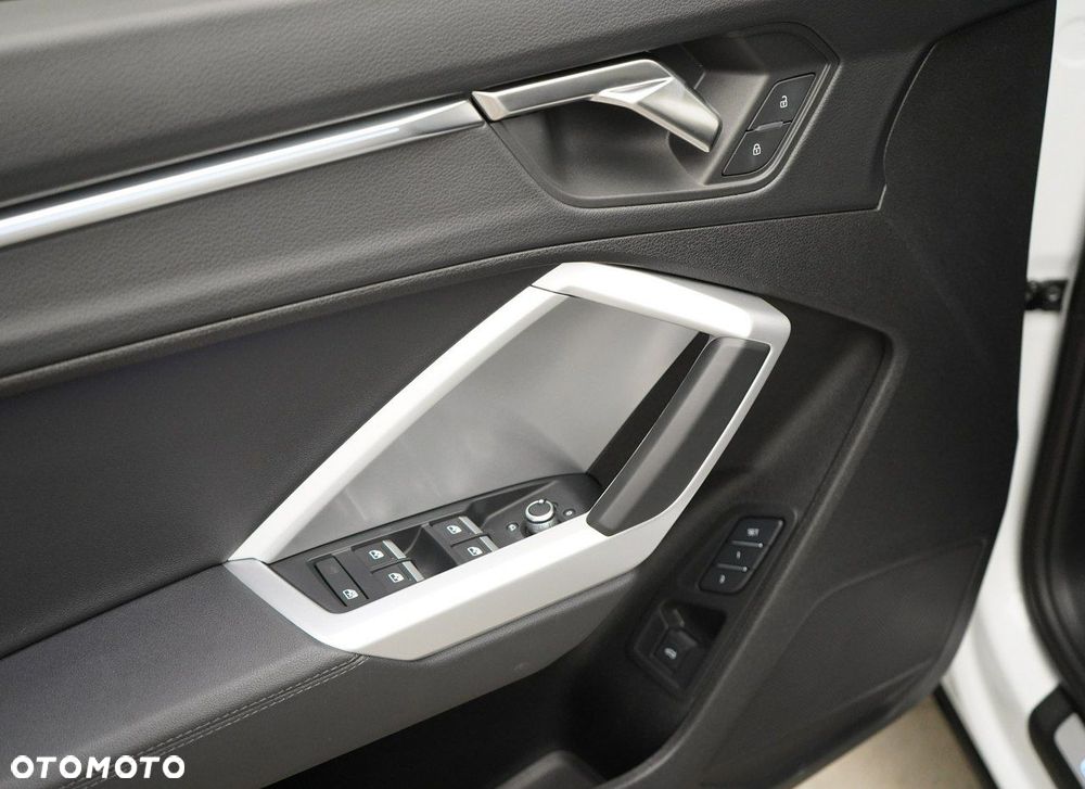 Audi Q3 Sportback - 21