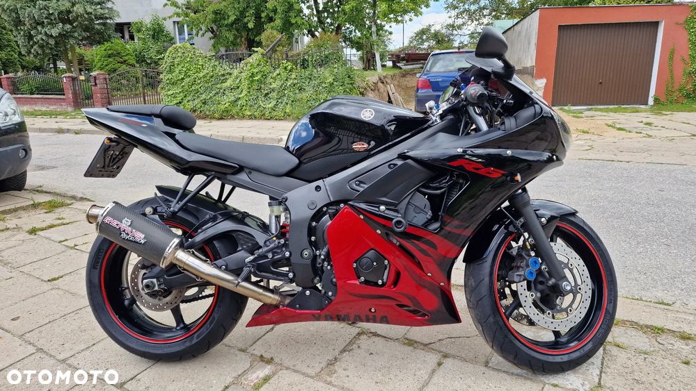 Yamaha R6 - 1