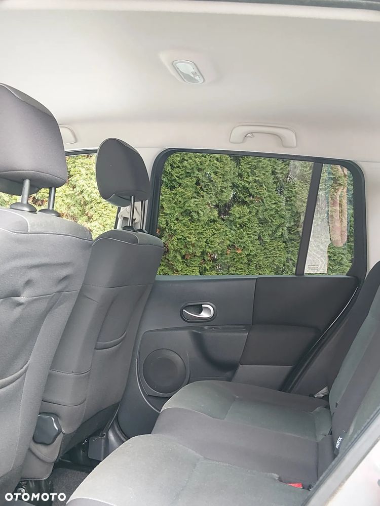 Renault Modus 1.2 16V Dynamique - 8
