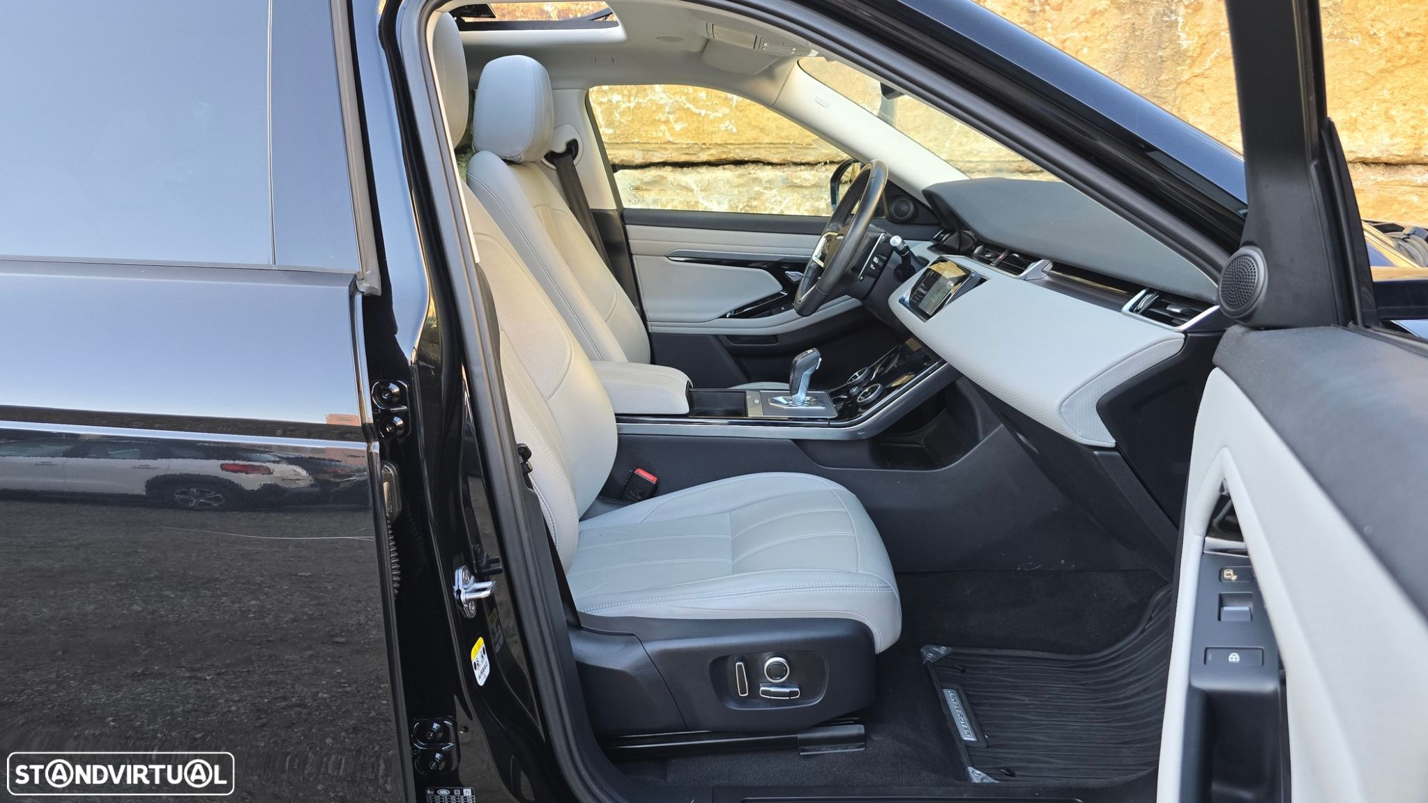 Land Rover Range Rover Evoque - 58