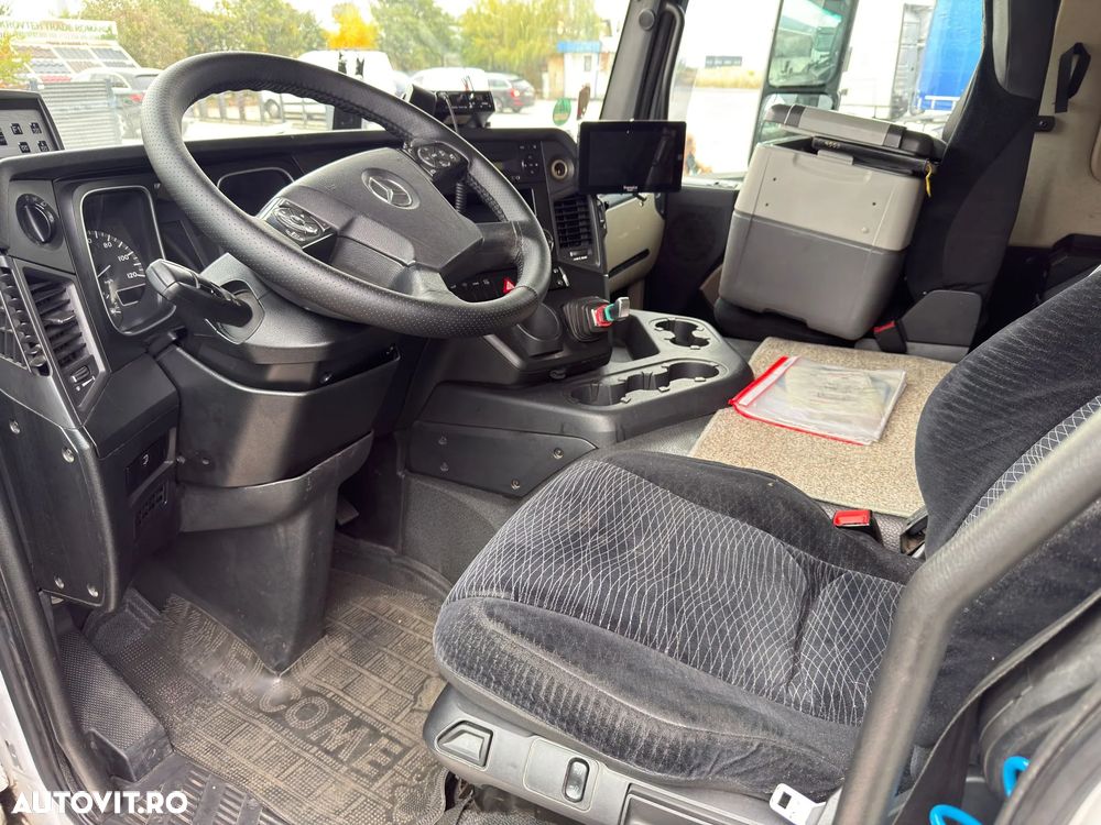Mercedes-Benz ACTROS - 8