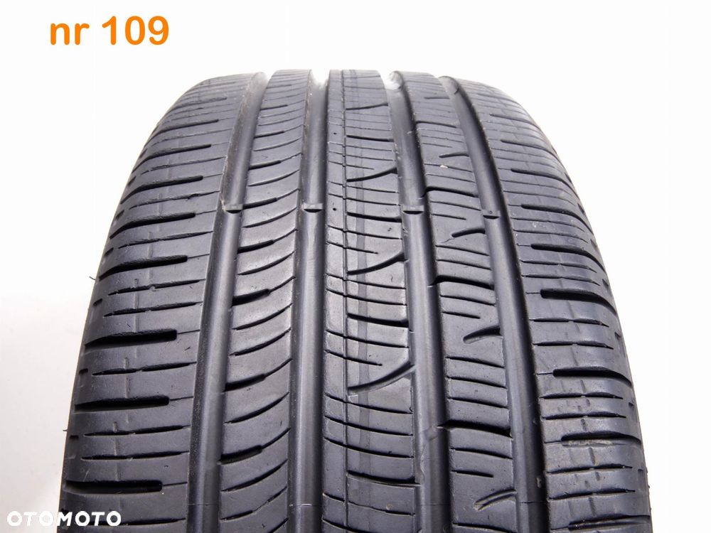 Pirelli Scorpion Strada All Season 235/45 R19 - 1