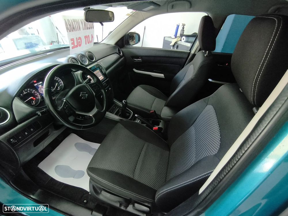 Suzuki Vitara 1.0T GLE - 7