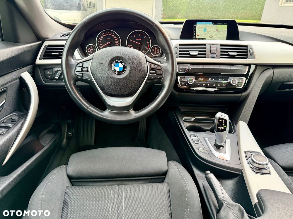 BMW Seria 3 320d xDrive Advantage sport - 11