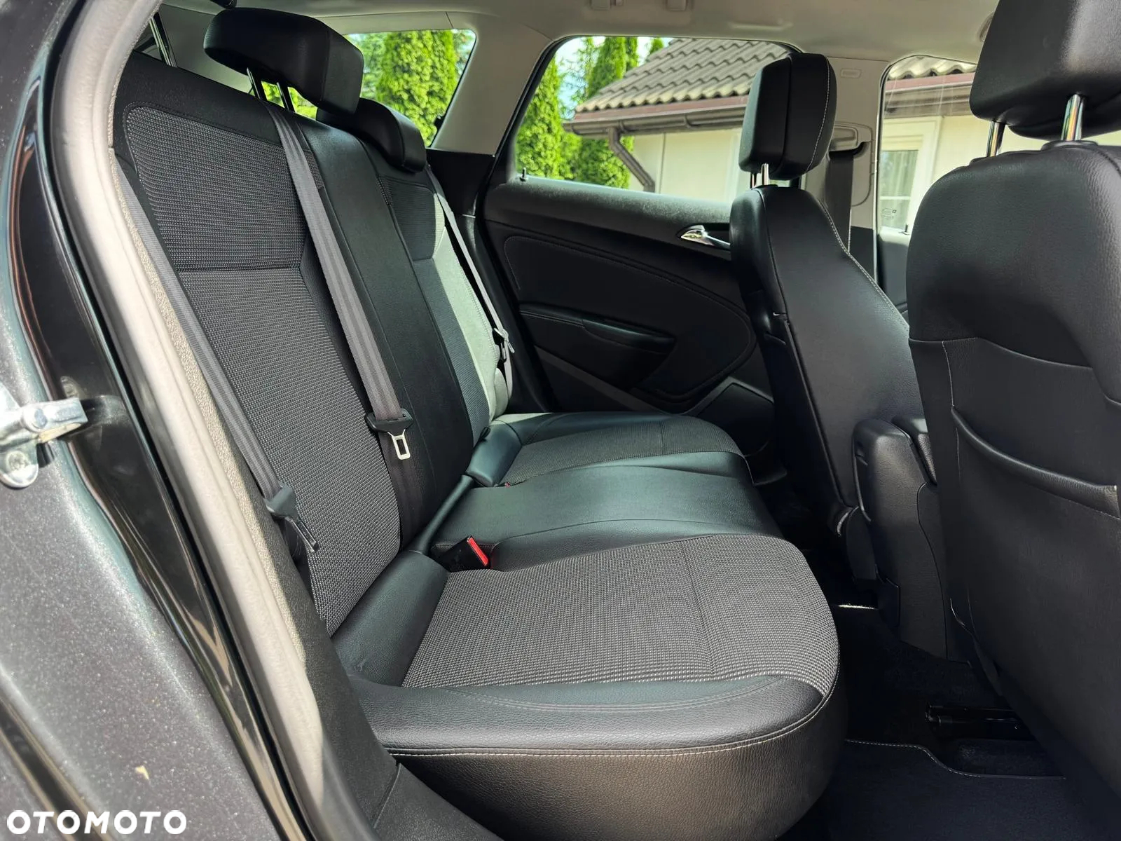 Opel Astra 1.4 Turbo Cosmo - 37
