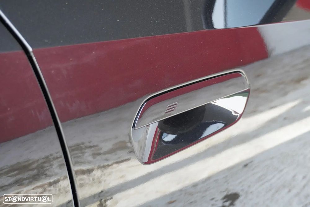 BMW 218 Active Tourer i Pack Desportivo M Auto - 26