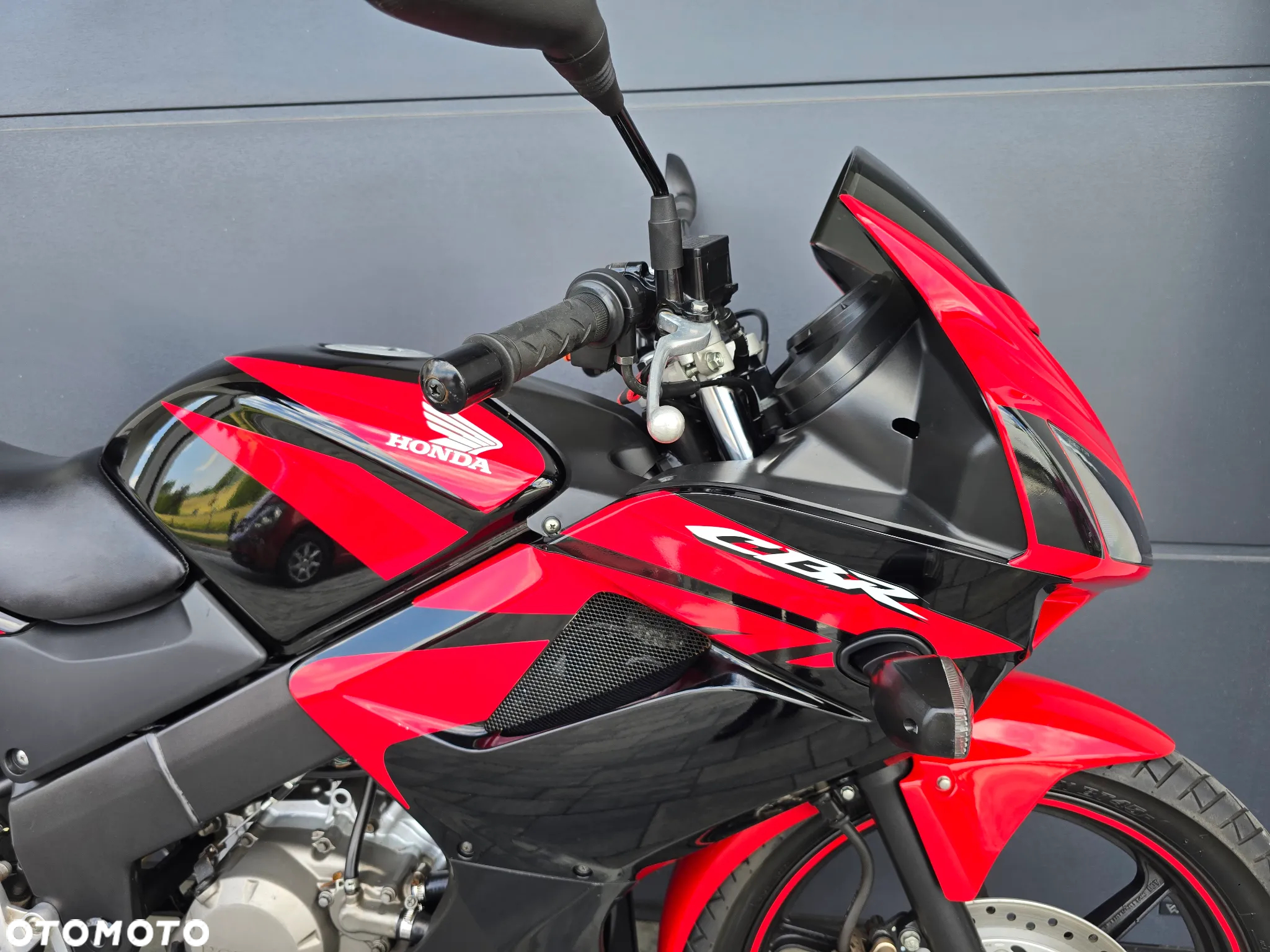 Honda CBR - 8