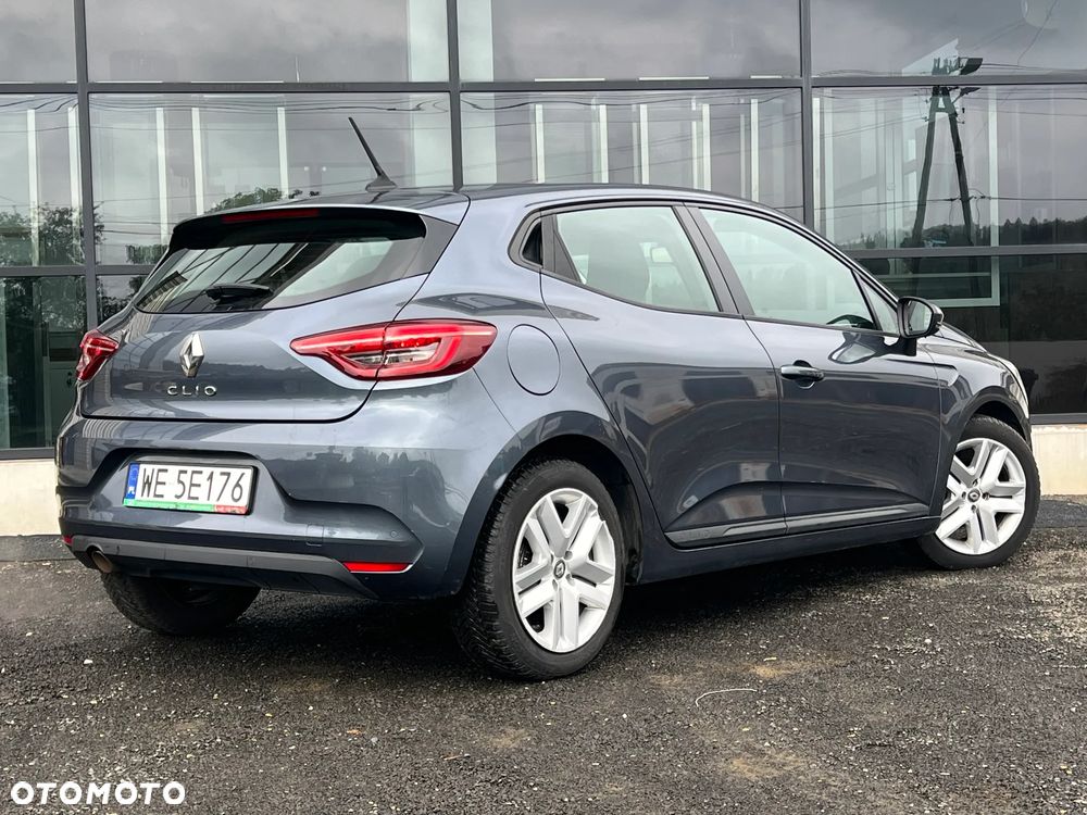 Renault Clio - 8