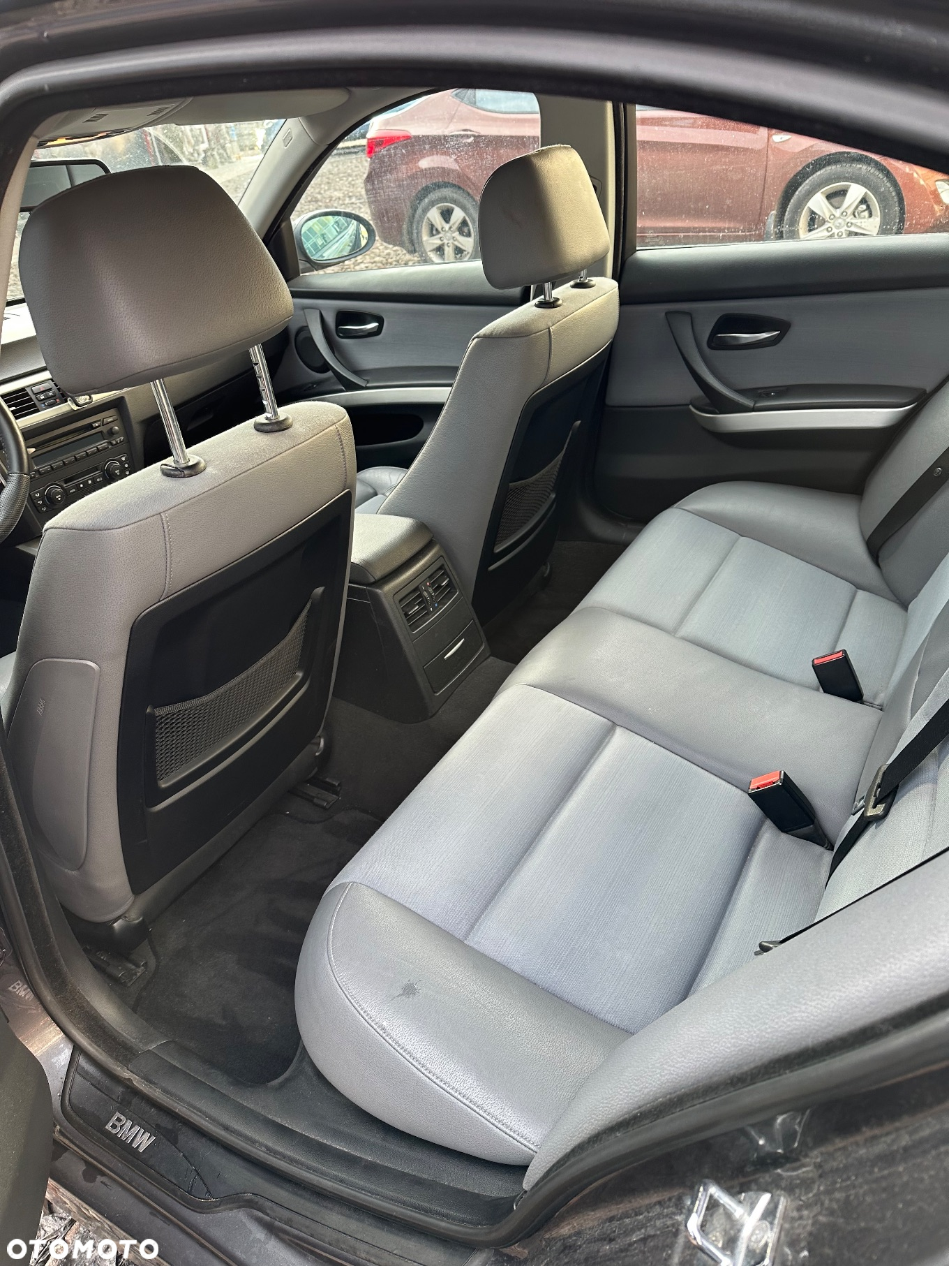 BMW Seria 3 318i - 12