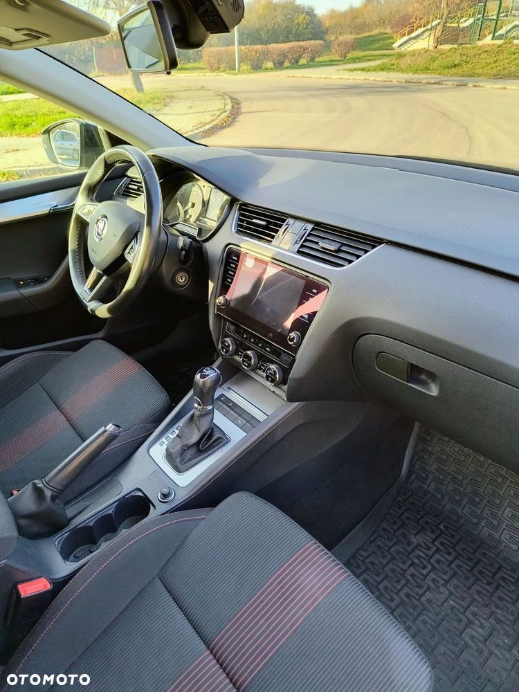 Skoda Octavia 2.0 TDI Ambition DSG - 10