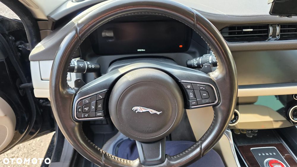Jaguar XF 20d AWD Prestige - 12