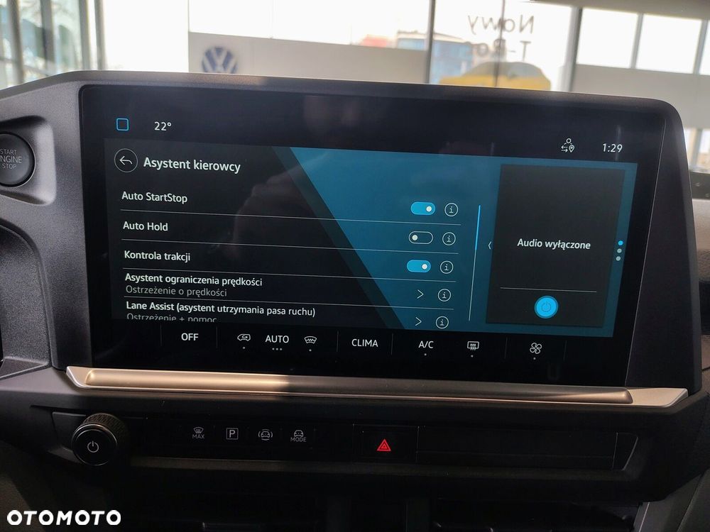 Volkswagen Transporter Transporter Kombi N1 silnik: 2,0 l TDI 150 KM / skrzynia biegów: 6-biegowa manualna rozstaw osi: 3500 mm - 18