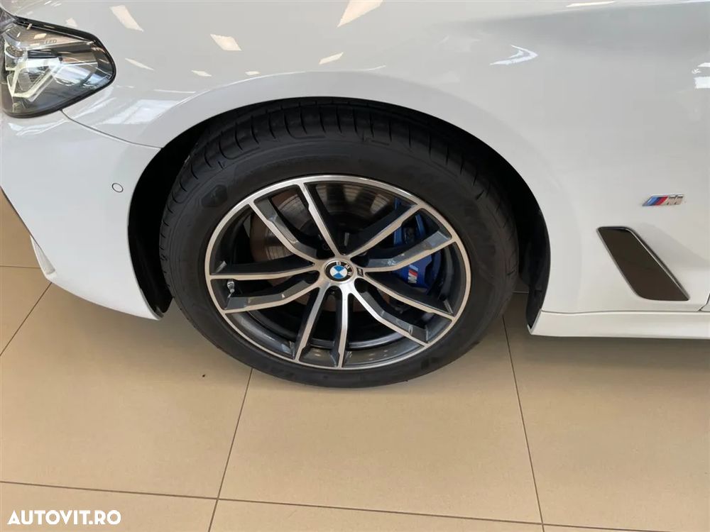 BMW Seria 5 540i xDrive Aut. Sport Line - 22