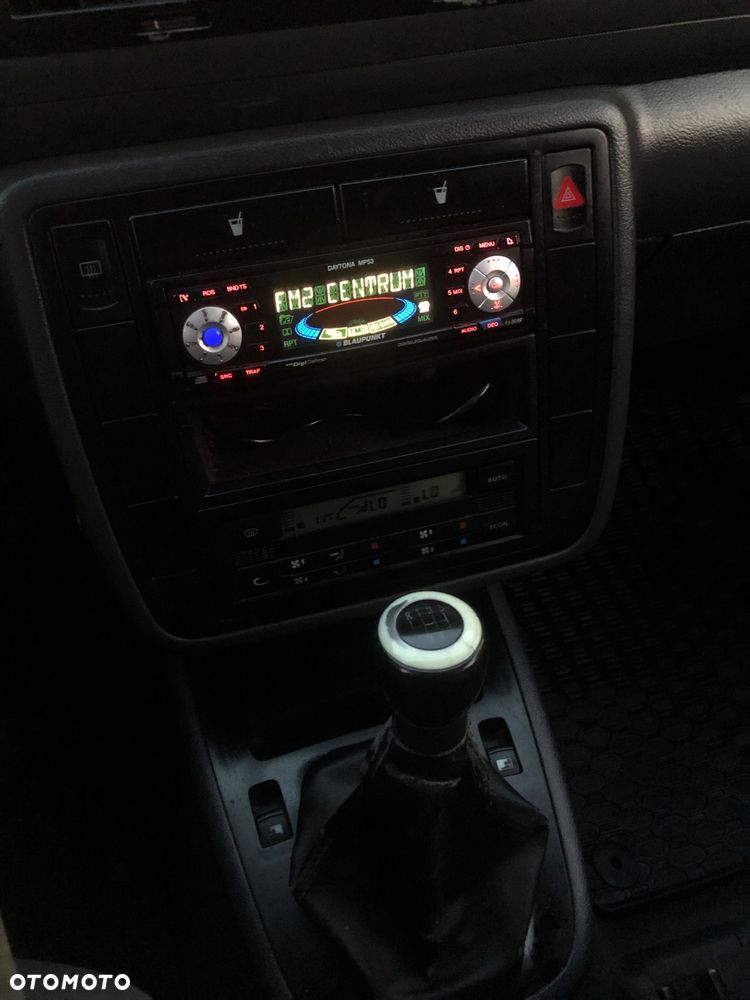 Seat Alhambra 2.0 Reference - 14