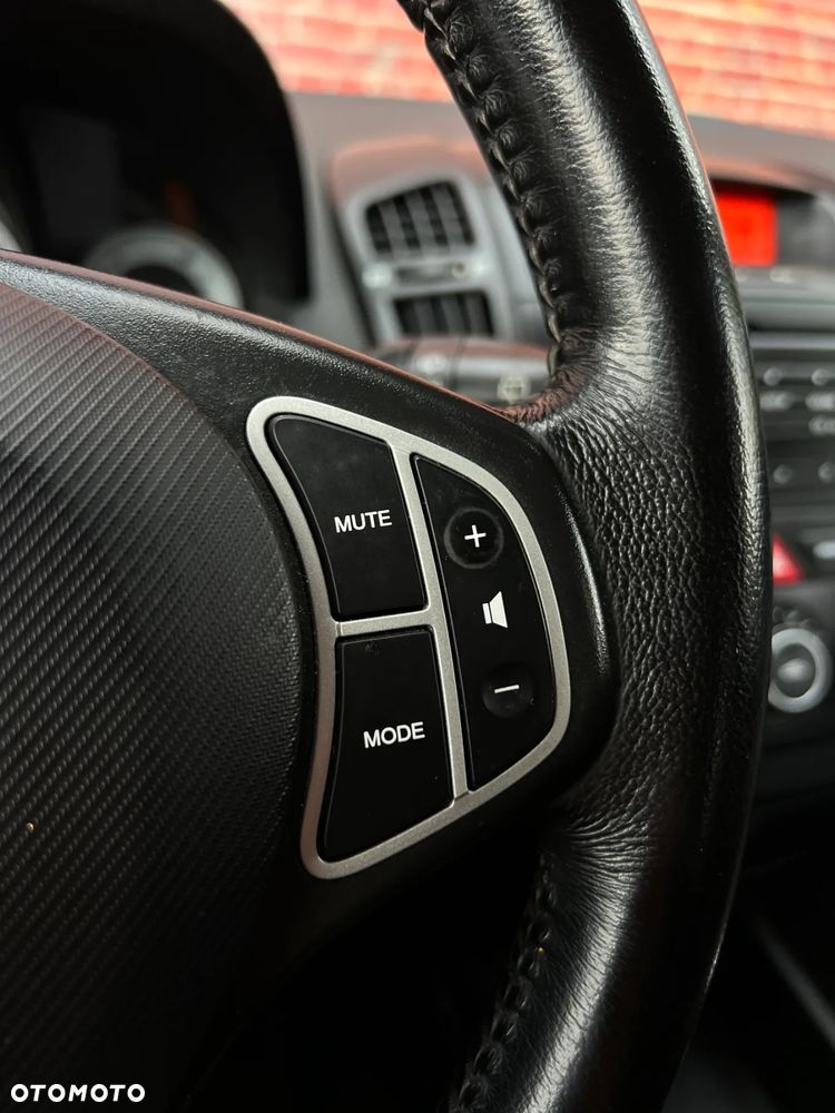 Kia Ceed - 23