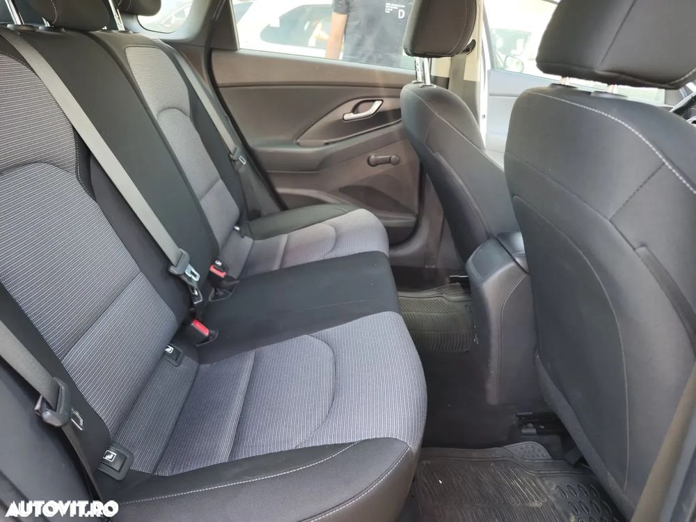 Hyundai i30 1.5 110CP 5DR M/T Comfort - 14