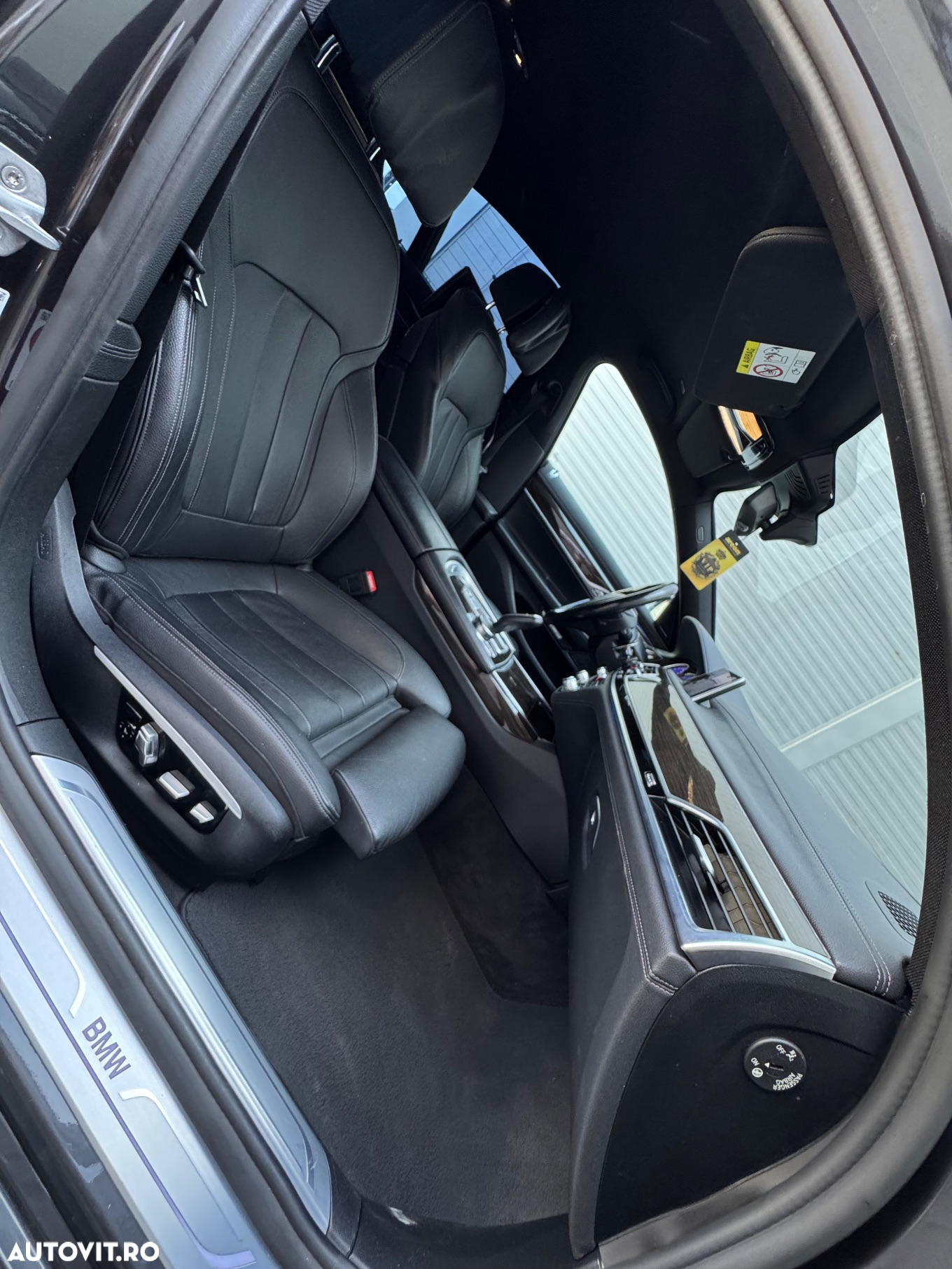 BMW Seria 7 - 24