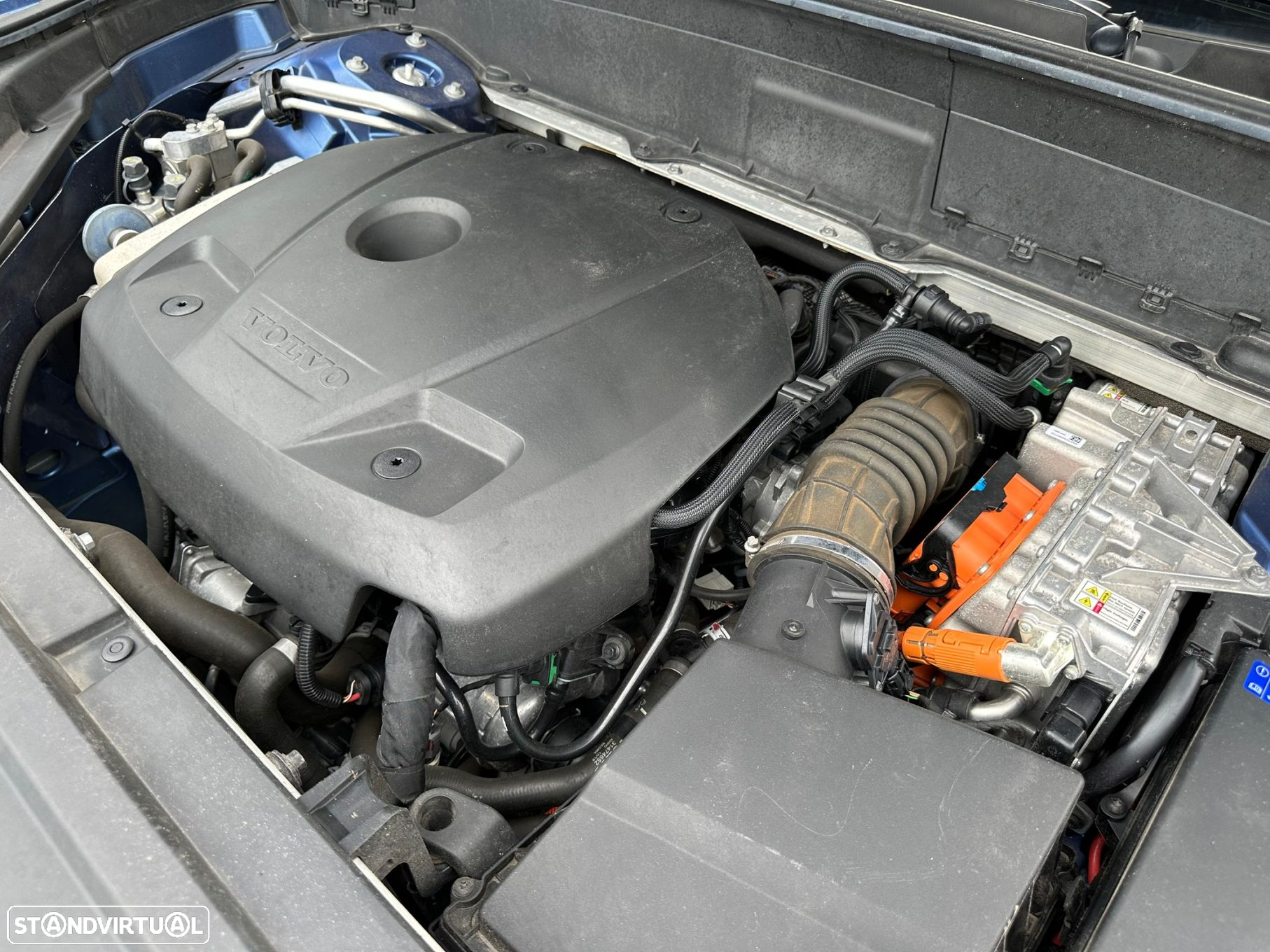 Volvo XC 90 2.0 T8 PHEV R-Design AWD - 42