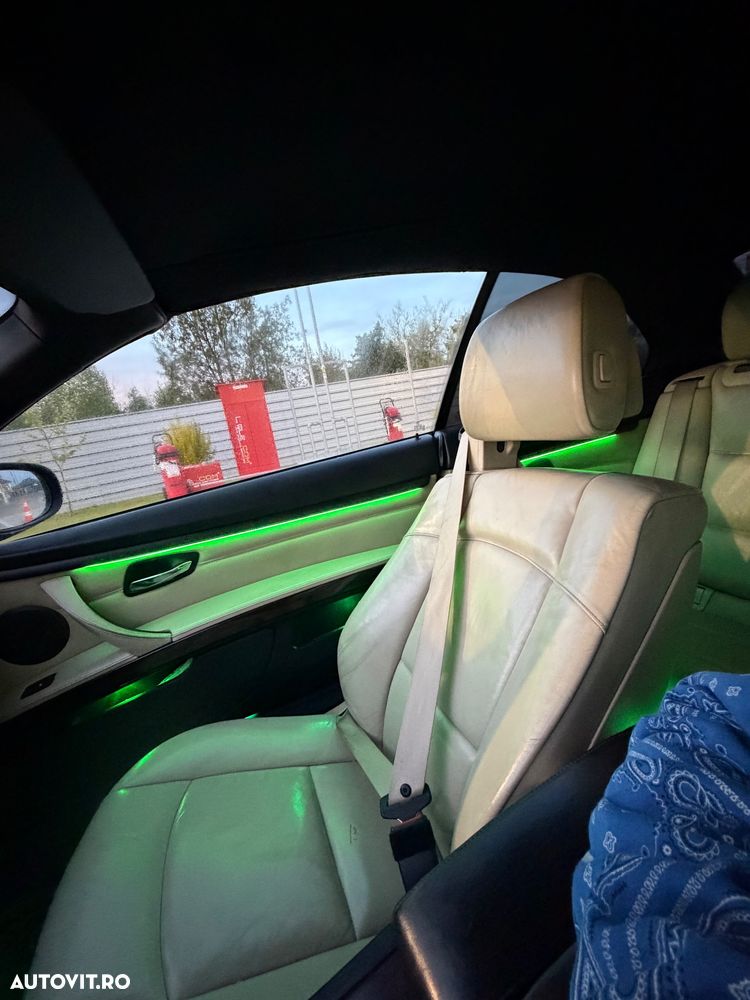 BMW Seria 3 320d - 17