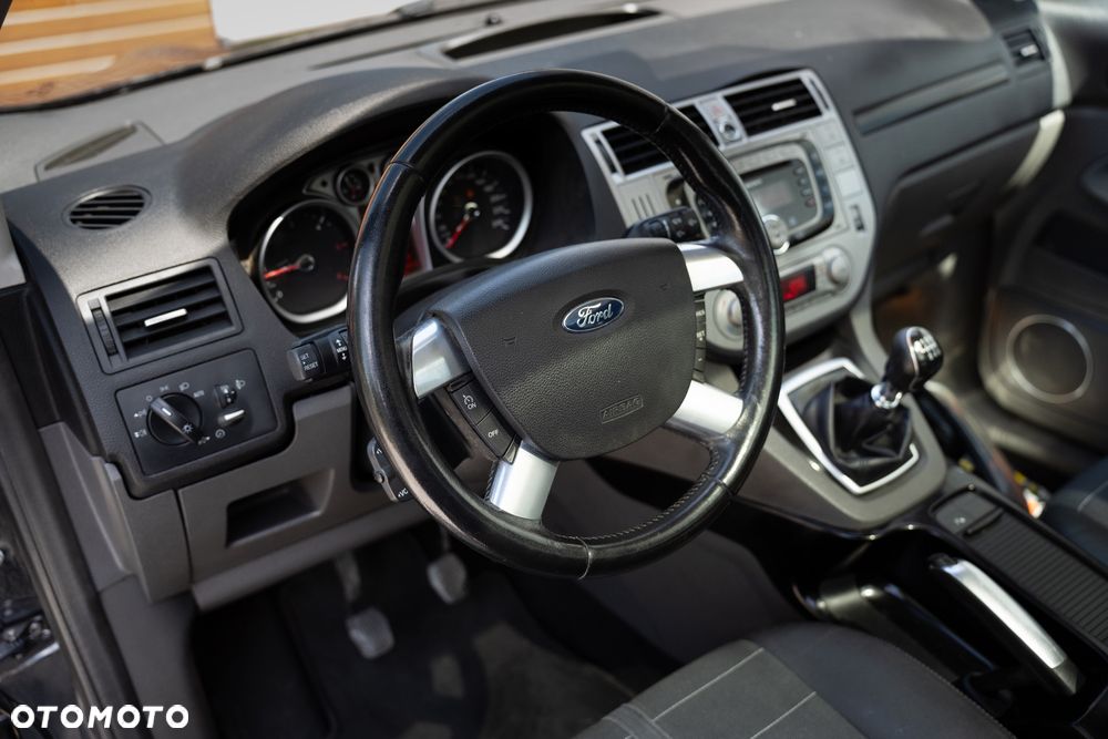 Ford Kuga 2.0 TDCi Titanium - 28
