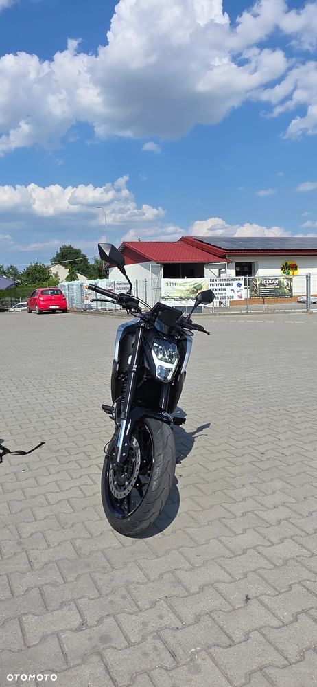 CFMoto 300NK - 14