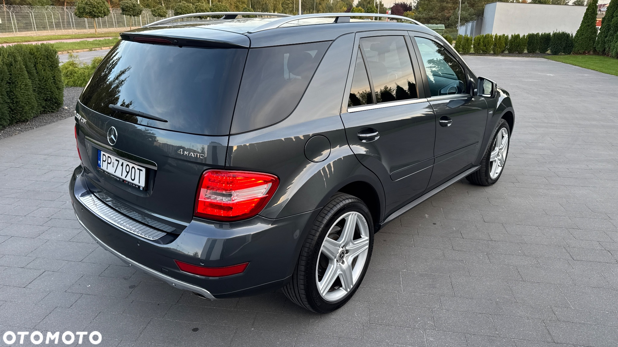 Mercedes-Benz ML 300 CDI BlueEff 4-Matic - 26
