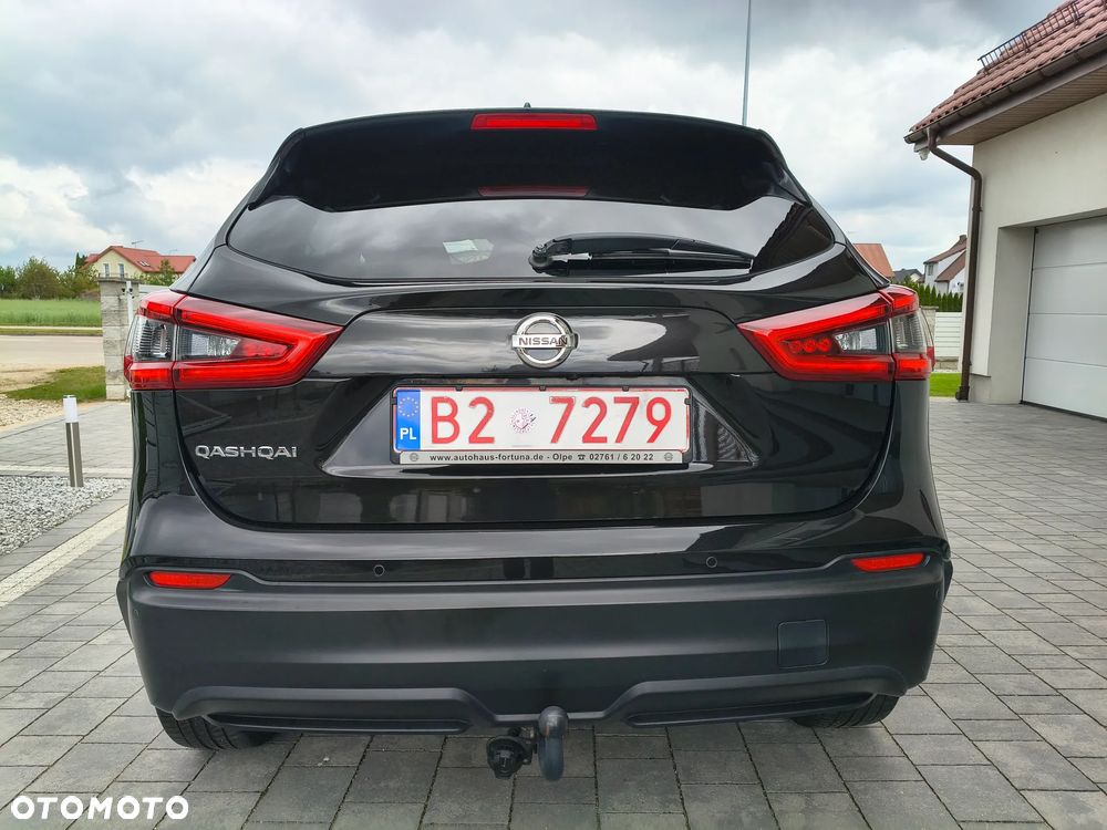 Nissan Qashqai 1.3 DIG-T N-Connecta EU6d - 6