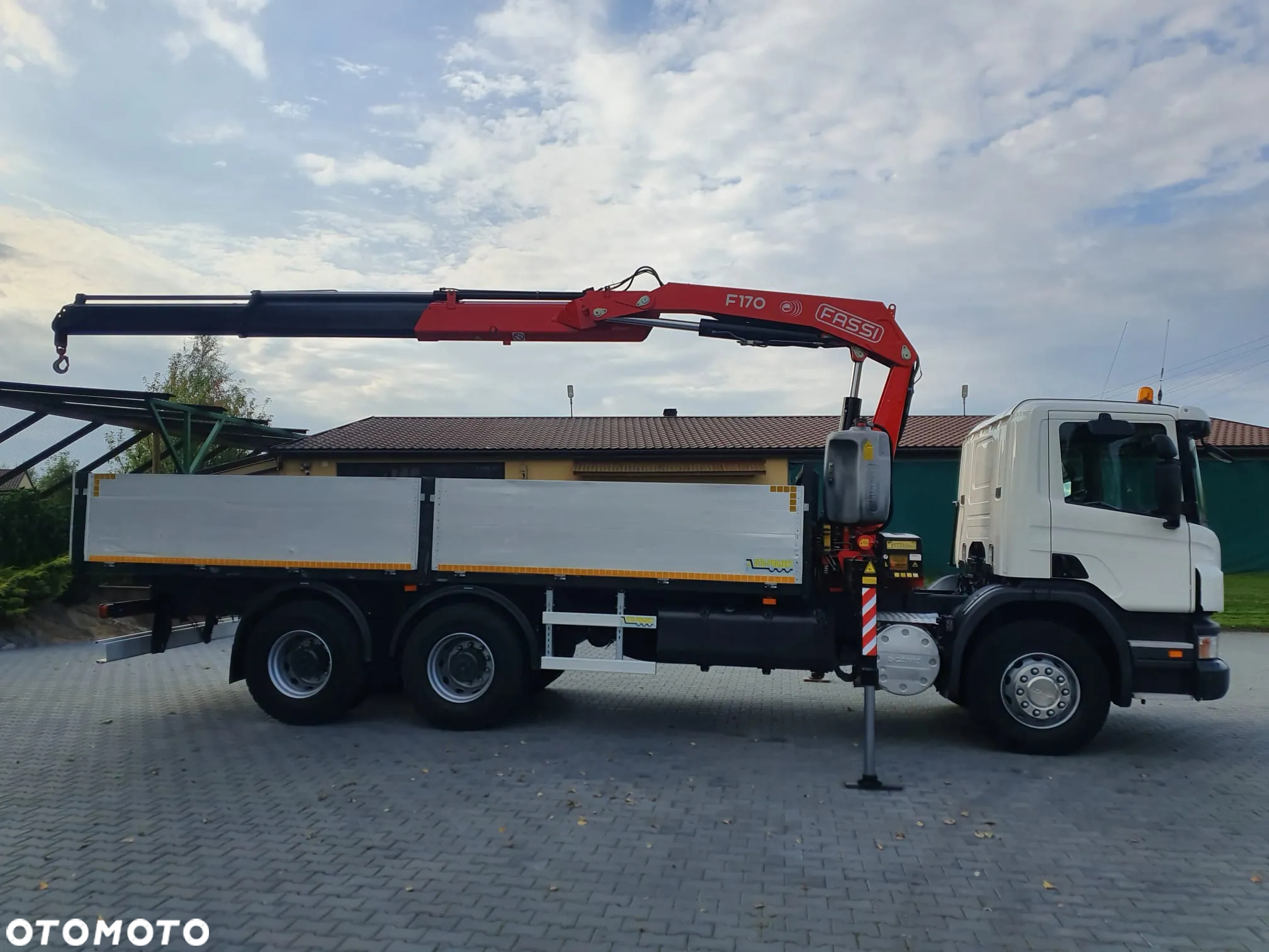 Scania P340 6x4 HDS Fassi 170 Krajowa Mały Przebieg - 11