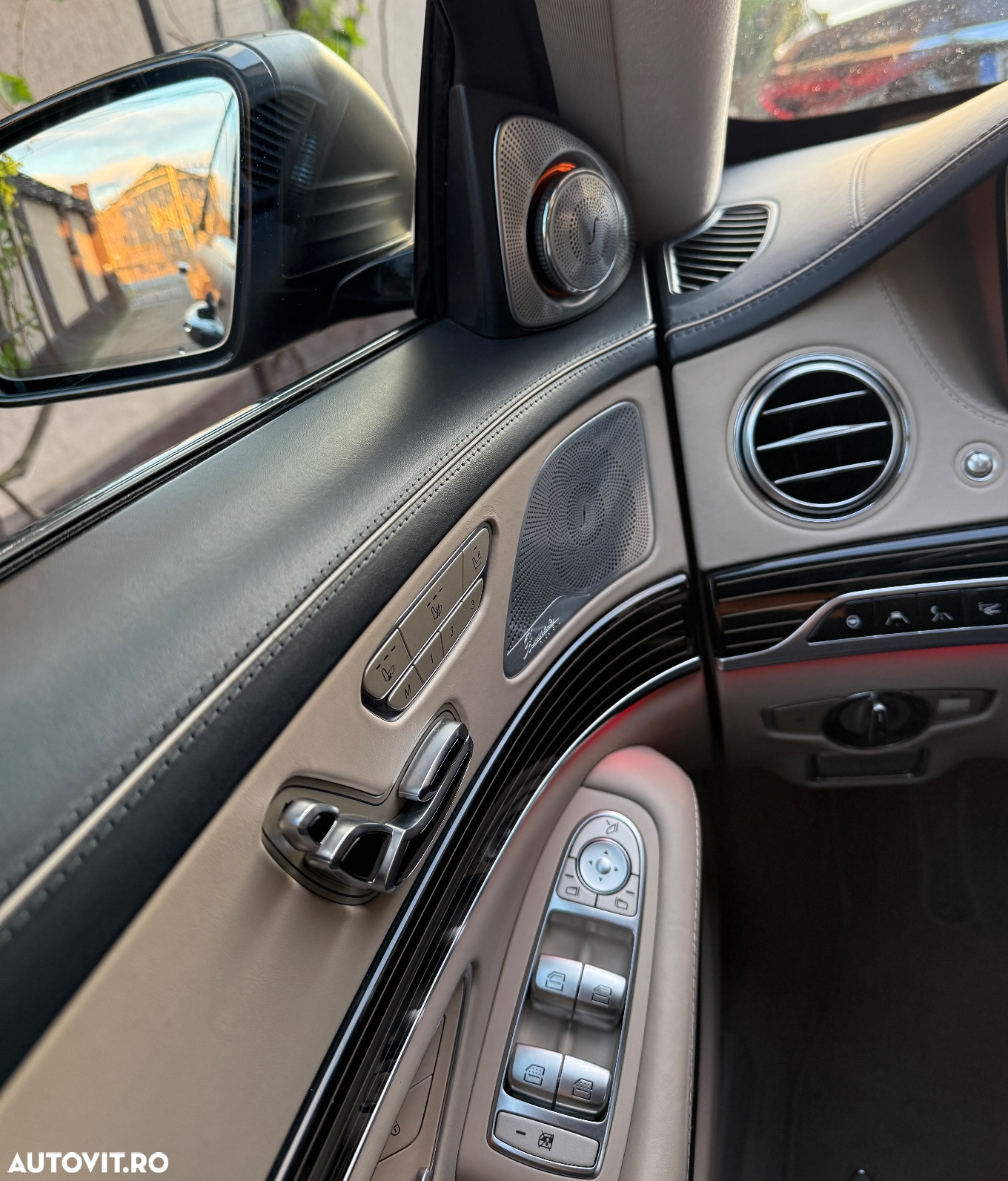 Mercedes-Benz S 560 4Matic 9G-TRONIC - 12