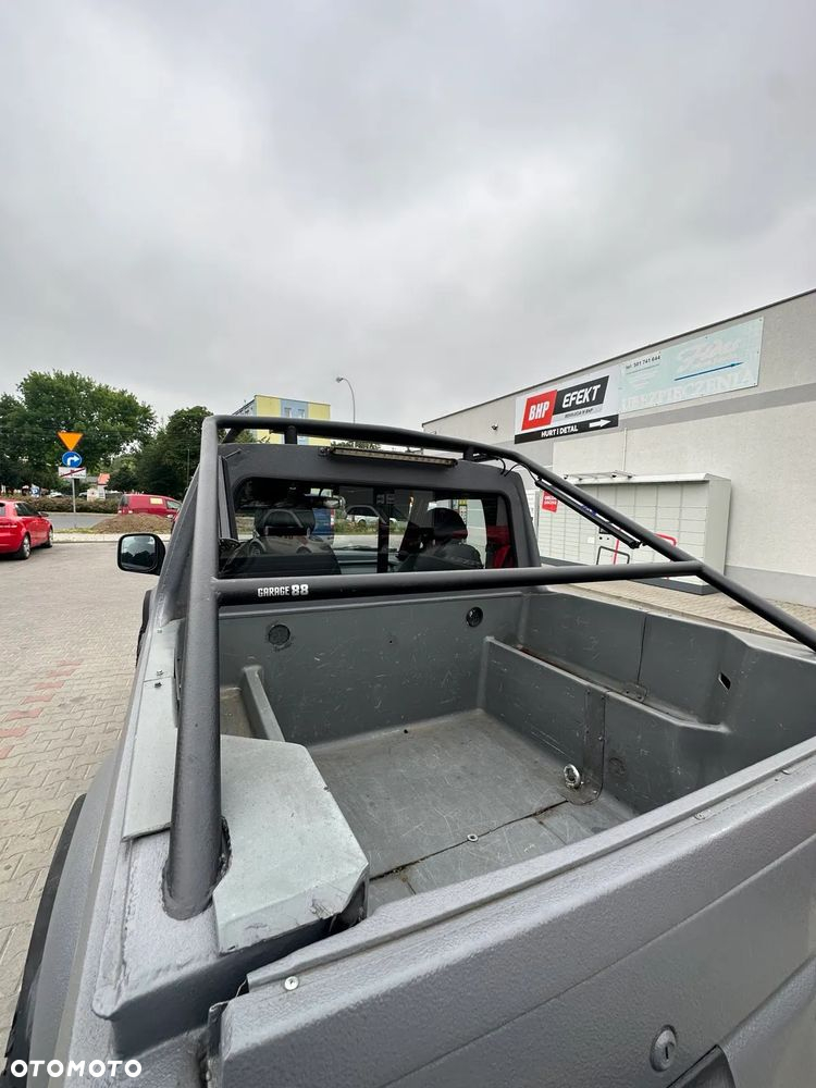 Mitsubishi Pajero - 16