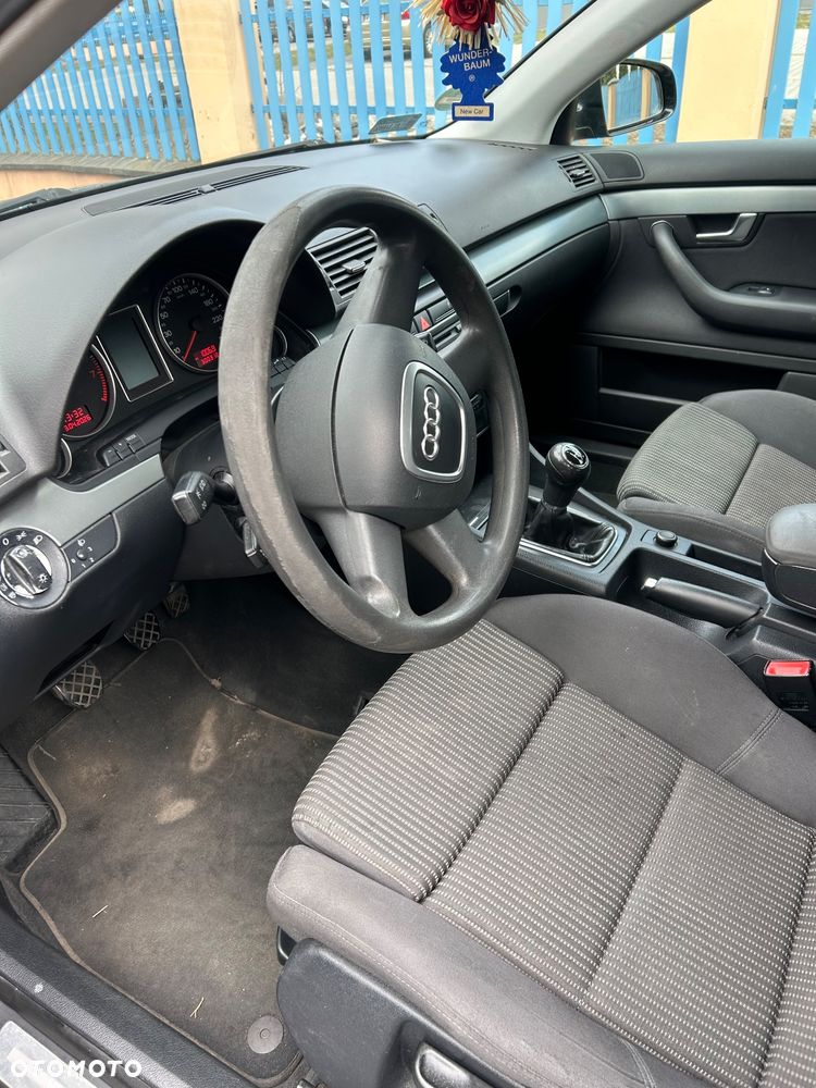 Audi A4 Avant 1.6 - 12