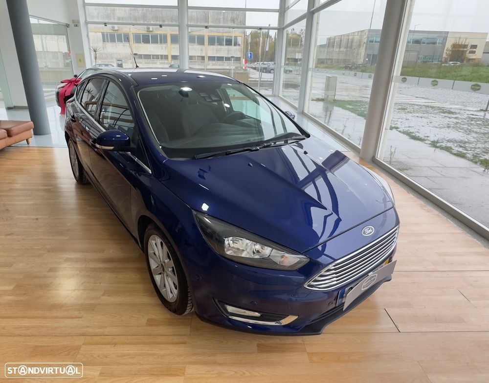 Ford Focus 1.0 SCTi Titanium - 24