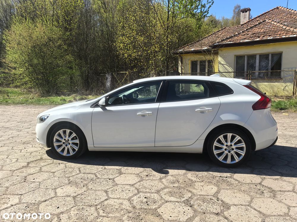 Volvo V40 D2 - 4