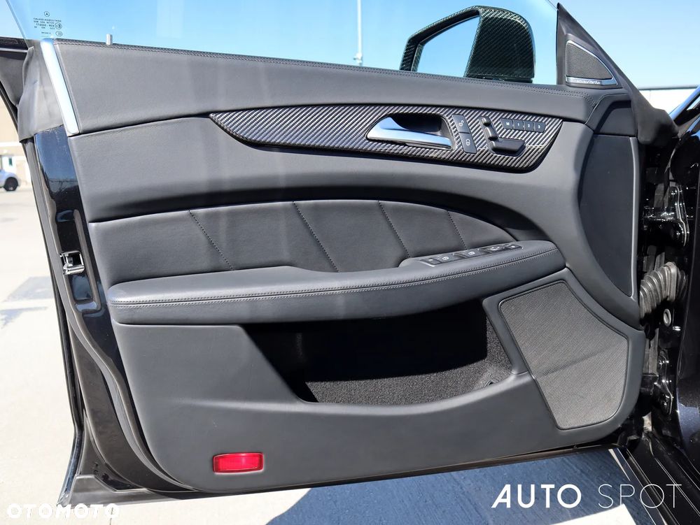 Mercedes-Benz CLS 63 AMG - 17