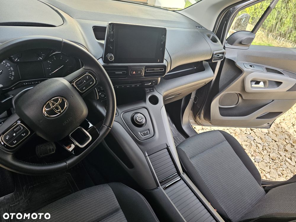 Toyota Proace City Verso Long 1.5 D-4D Family - 8