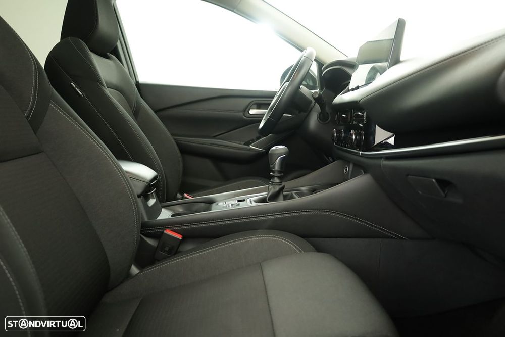 Nissan Qashqai 1.3 DIG-T N-Connecta - 20