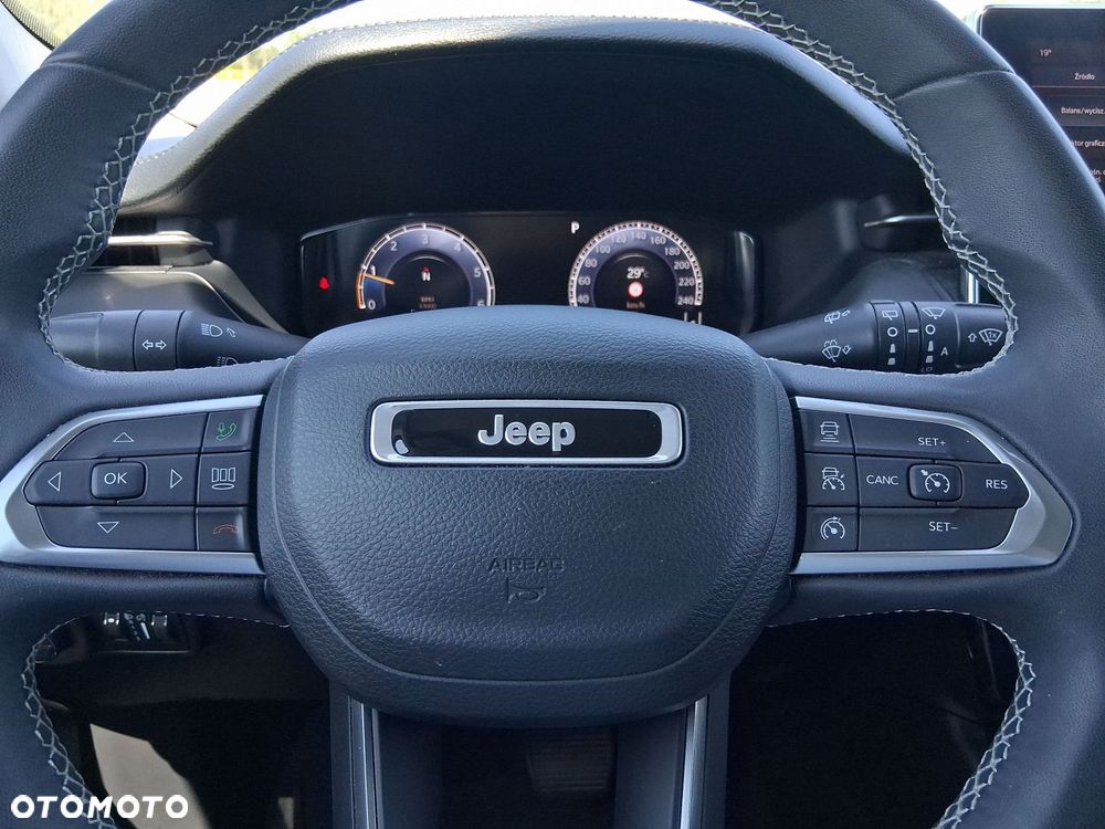 Jeep Compass - 27