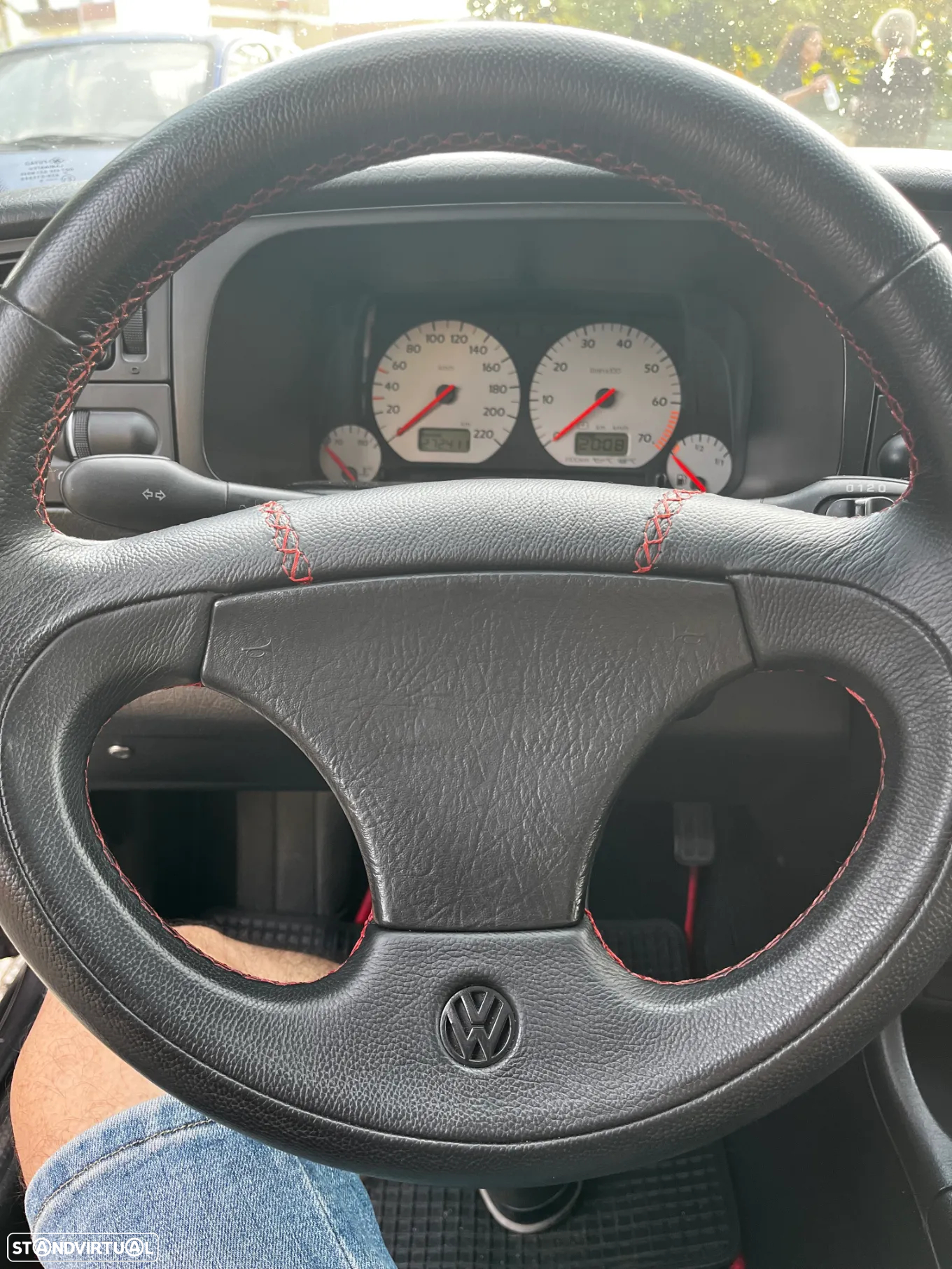 VW Golf - 9