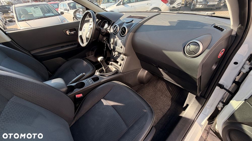 Nissan Qashqai+2 1.6 360 - 8