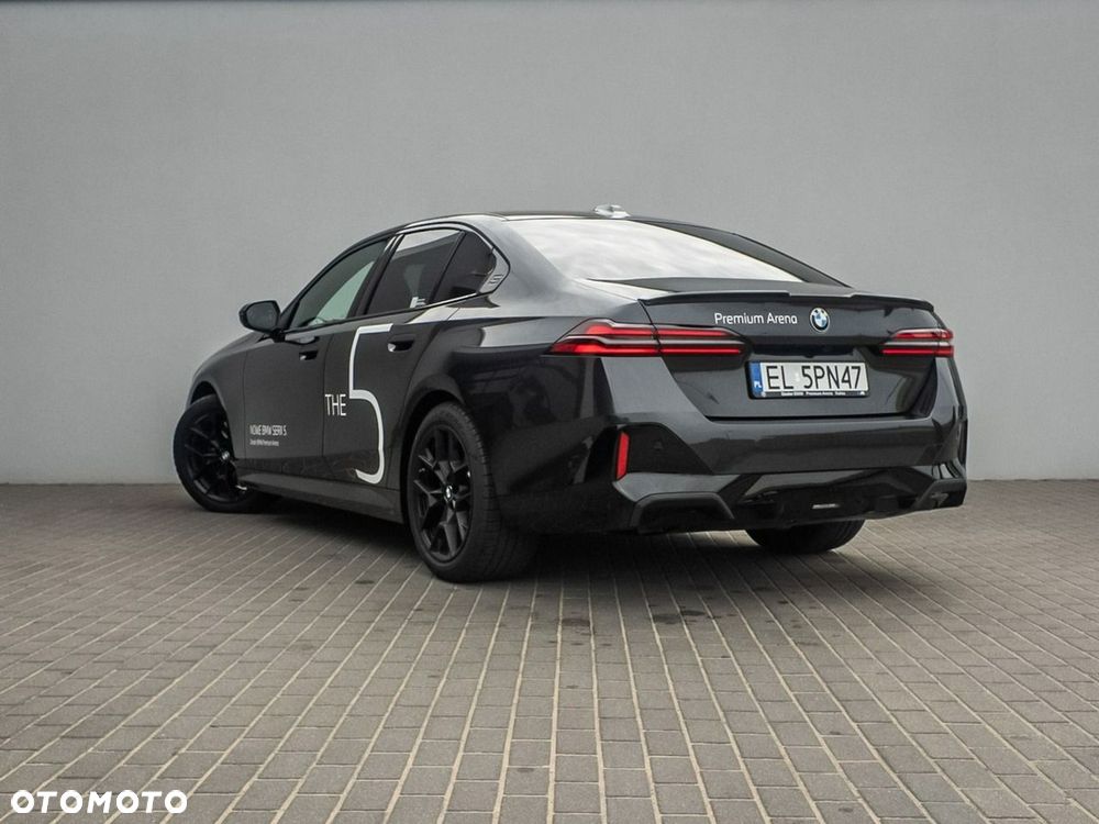 BMW Seria 5 540d xDrive - 9