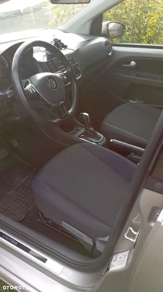 Volkswagen up! e-up United - 8