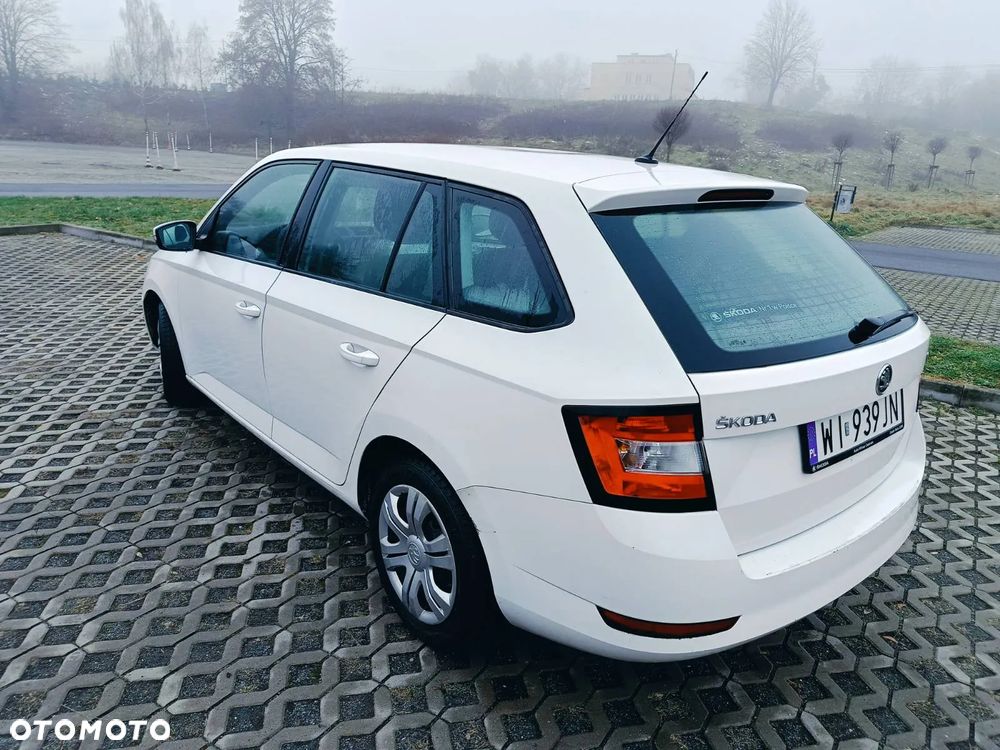 Skoda Fabia 1.0 Ambition - 4