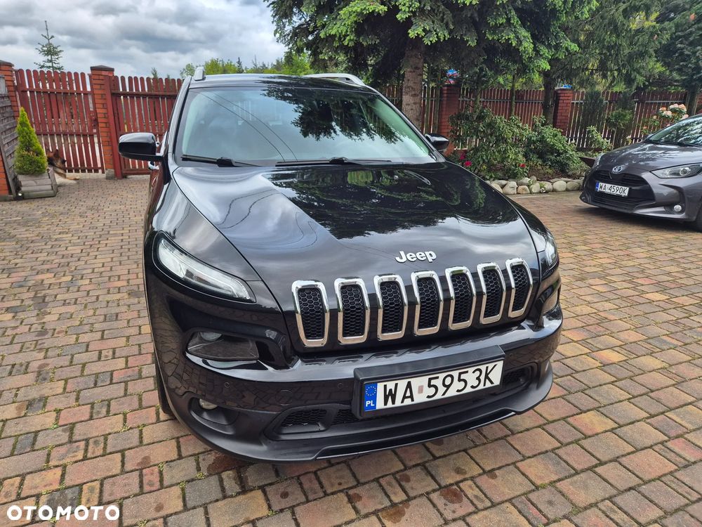 Jeep Cherokee - 30