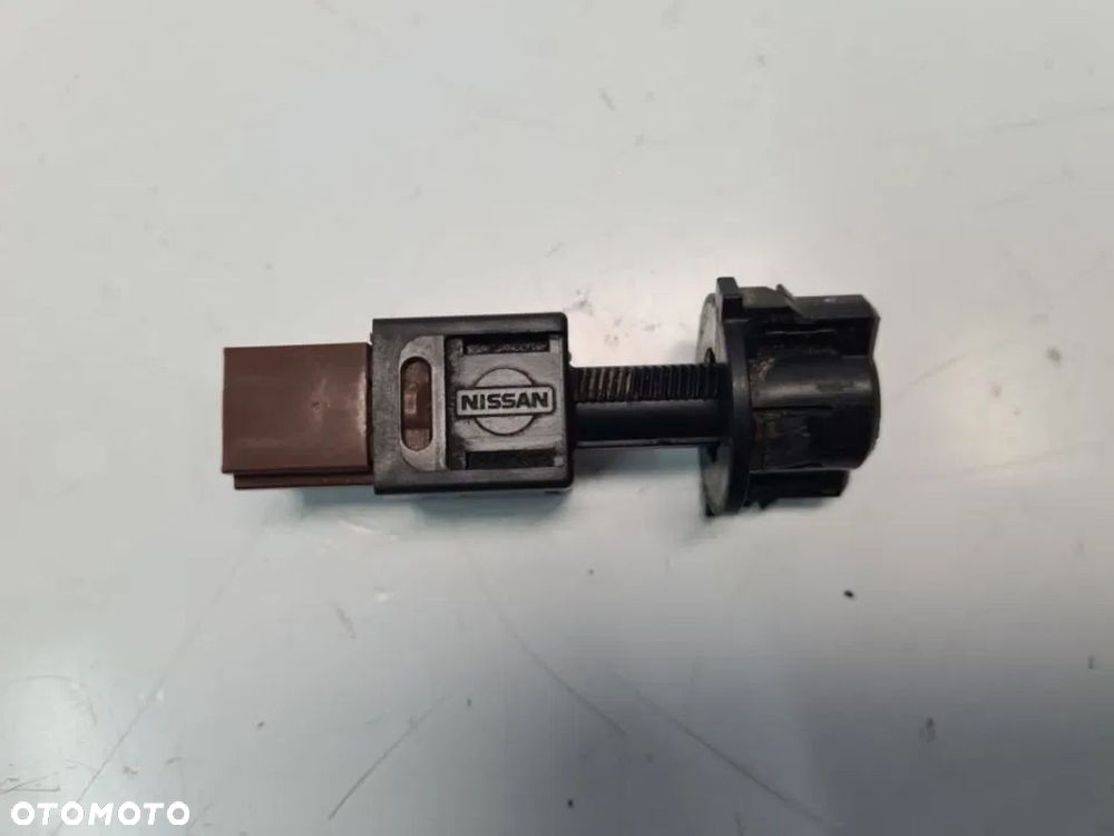 Czujnik pedału hamulca świateł stopu Nissan NAVARA D40 2.5DCI - 7