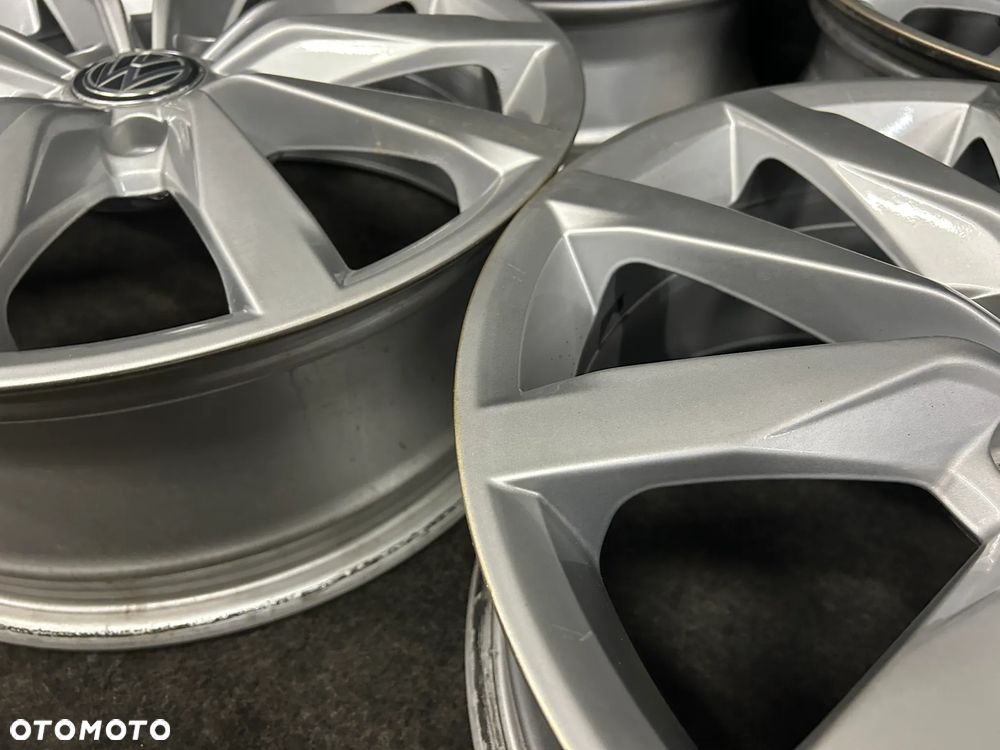 Alufelgi VW Golf 7, 6, 5, Sportsvan, Touran, Caddy 17 cali 5x112 4szt. - 10